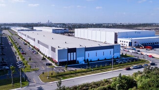 Plus de détails pour 3870 W 108 St, Hialeah, FL - Industriel à louer
