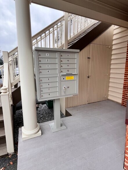 2011 State St, East Petersburg, PA à louer - Photo du bâtiment - Image 2 de 18