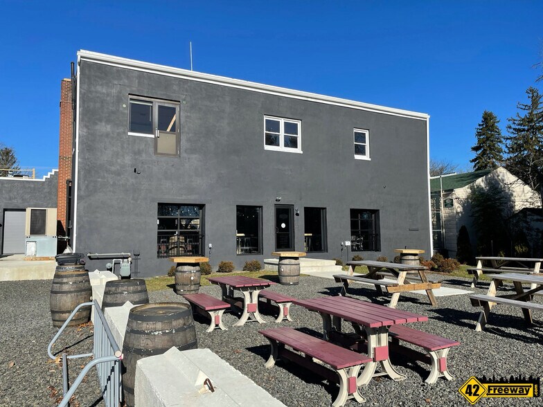 2208 Atco Ave, Atco, NJ à louer - Photo du bâtiment - Image 2 de 2