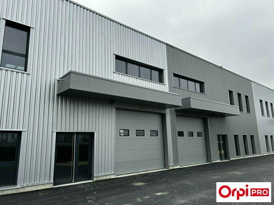 Local d'activités dans Bourgoin-Jallieu à vendre Photo du bâtiment- Image 1 de 8