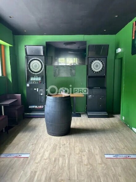 Commerce de détail dans Reims à louer - Photo intérieure - Image 2 de 2