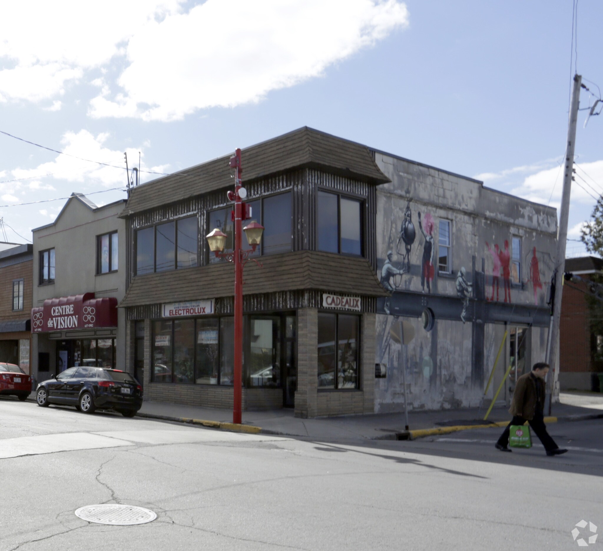 1091-1095 Rue Notre-Dame, Montréal, QC for sale Primary Photo- Image 1 of 1