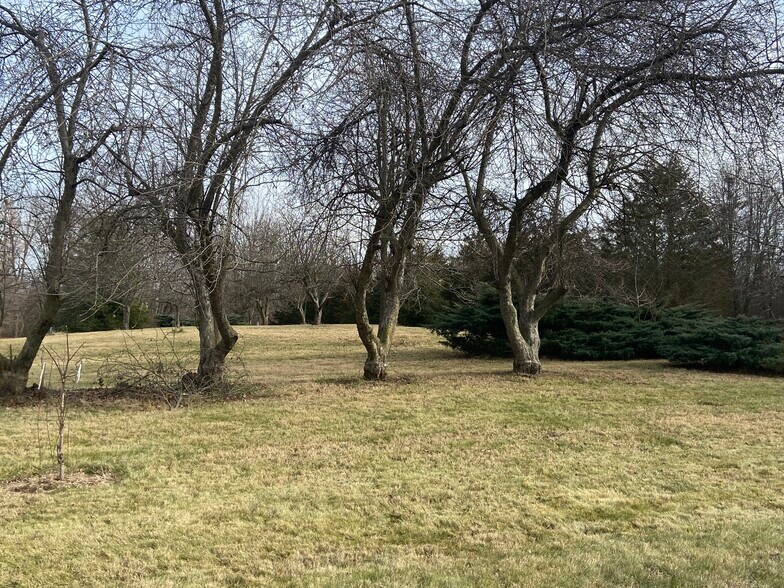 1365 W Stones Crossing Rd, Greenwood, IN à vendre - Autre - Image 1 de 11