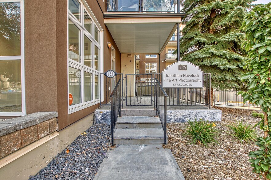 10403 122 St, Edmonton, AB à vendre - Photo principale - Image 1 de 31