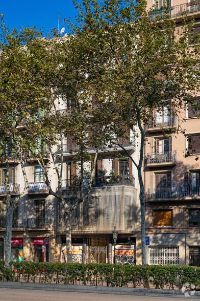 Commerce de détail dans Barcelona, BAR à louer - Photo du b timent - Image 2 de 3