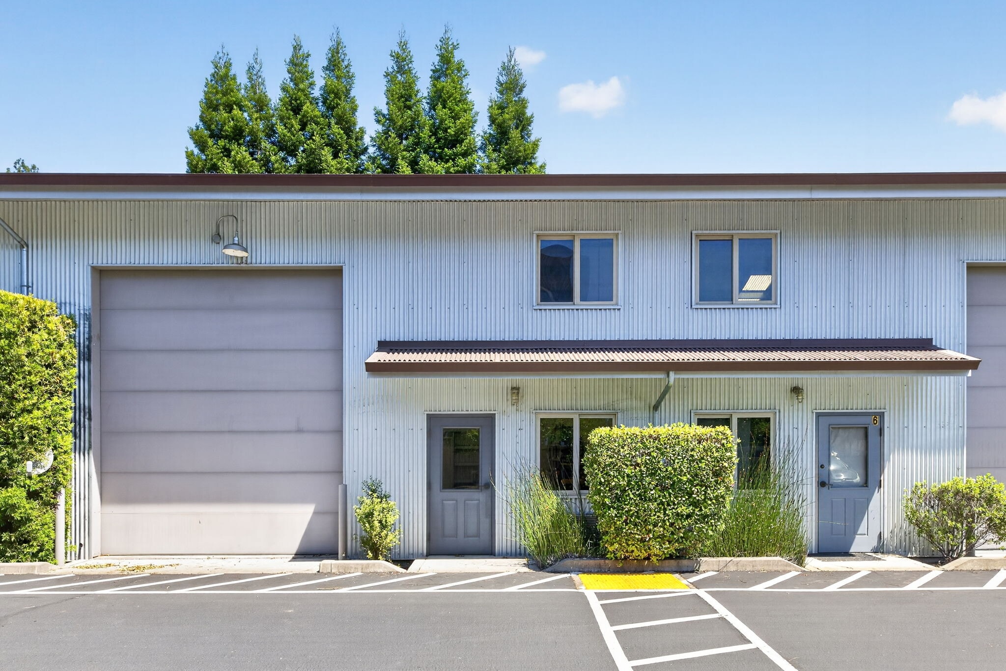 1229 Grove St, Healdsburg, CA à vendre Photo du bâtiment- Image 1 de 19