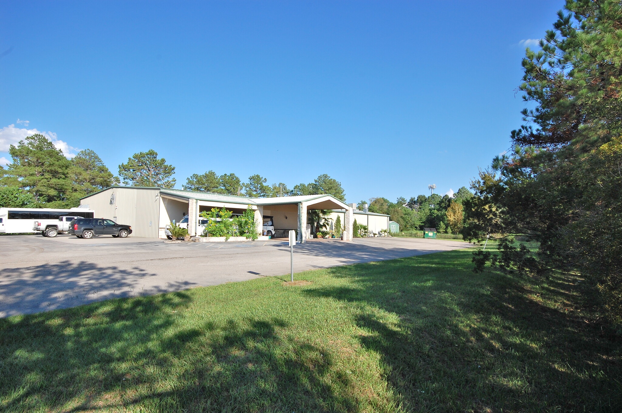 1600 E Richey Rd, Houston, TX for lease Building Photo- Image 1 of 13