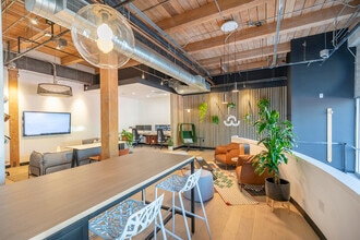 1050 20th St, Sacramento, CA à louer Photo intérieure- Image 2 de 8