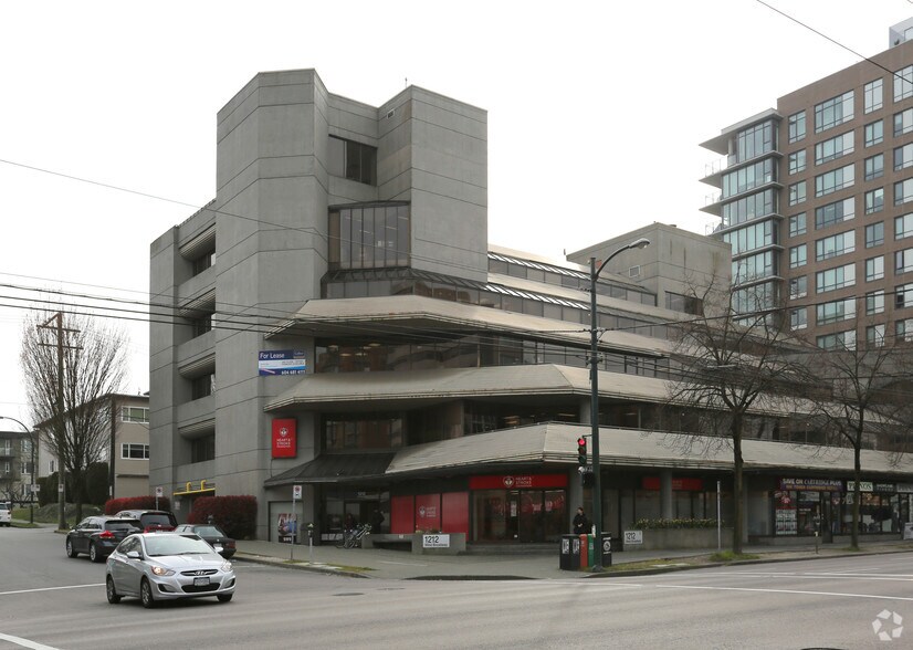 1212-1232 W Broadway, Vancouver, BC à louer - Photo du bâtiment - Image 3 de 16