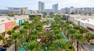 Plus de détails pour 181 S Bryan Rd, Dania Beach, FL - Commerce de détail à louer