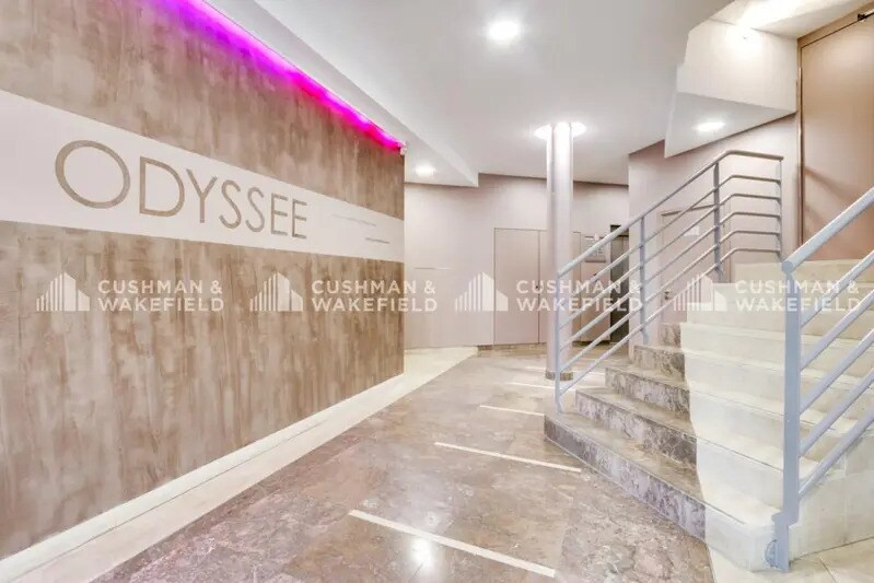 2-12 Rue du Chemin des Femmes, Massy for lease - Building Photo - Image 2 of 25