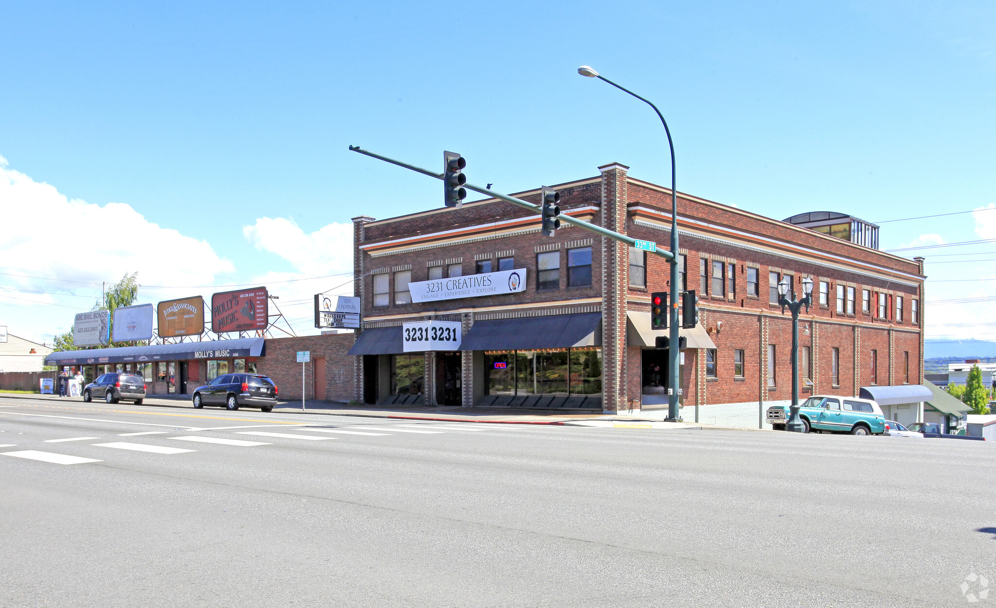 3231 Broadway, Everett, WA for sale Primary Photo- Image 1 of 1