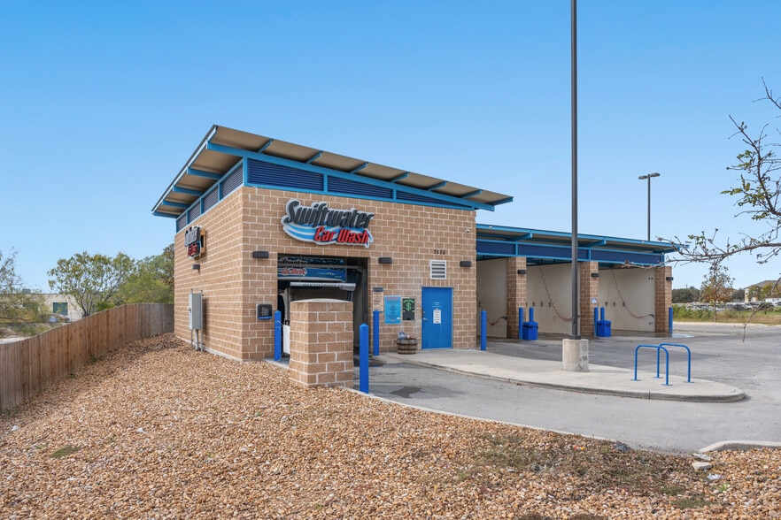 7535 Bandera Rd, San Antonio, TX à vendre - Photo principale - Image 1 de 25