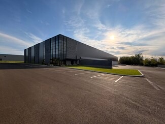 Plus de détails pour 350 Rue Hans-Zimmerman, Châteauguay, QC - Industriel à louer