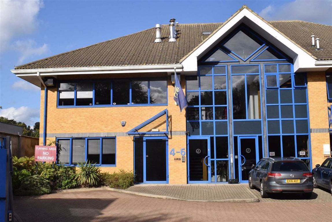 Buckingham Court, Loughton for lease Primary Photo- Image 1 of 8