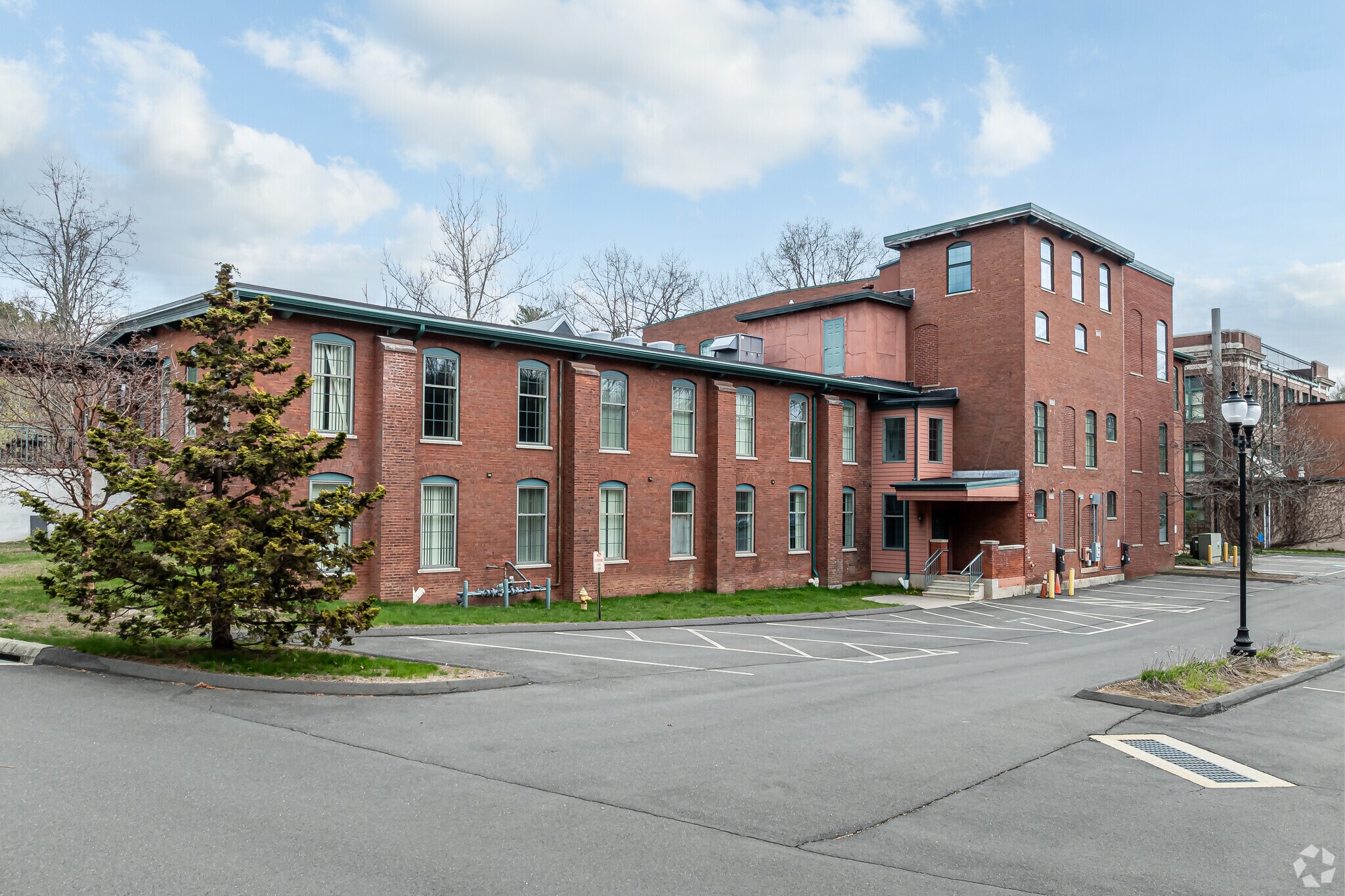 158 Hartford Rd, Manchester, CT à vendre Photo principale- Image 1 de 13