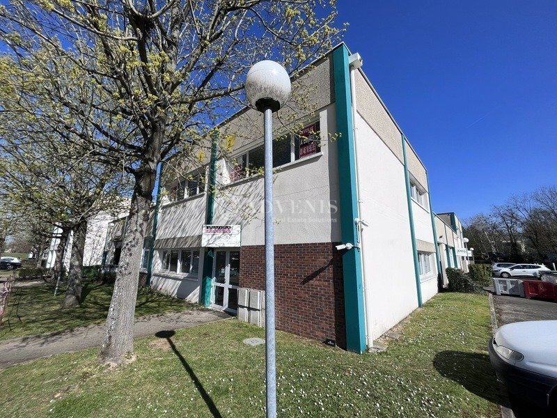 Rue Eugène Hénaff, Trappes à louer Photo du bâtiment- Image 1 de 6