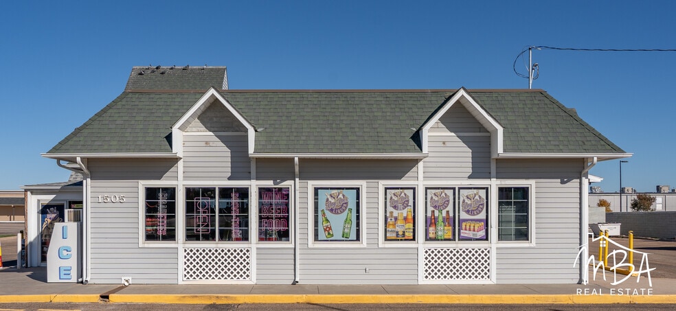 1505 E Kansas Ave, Garden City, KS for sale - Building Photo - Image 3 of 49