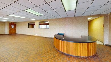 114 Ralph Ablanedo Dr, Austin, TX for sale Interior Photo- Image 2 of 4