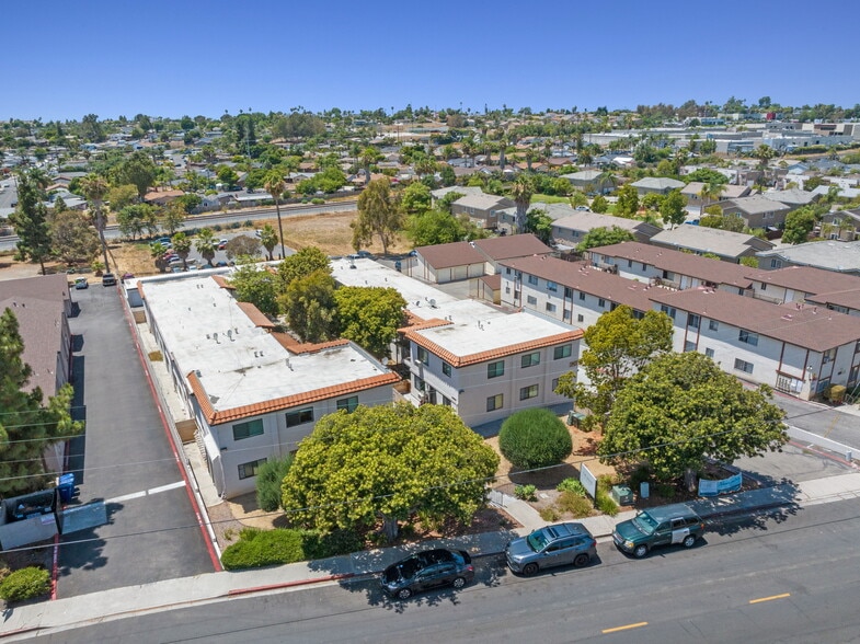 628 W California Ave, Vista, CA for sale - Building Photo - Image 2 of 46