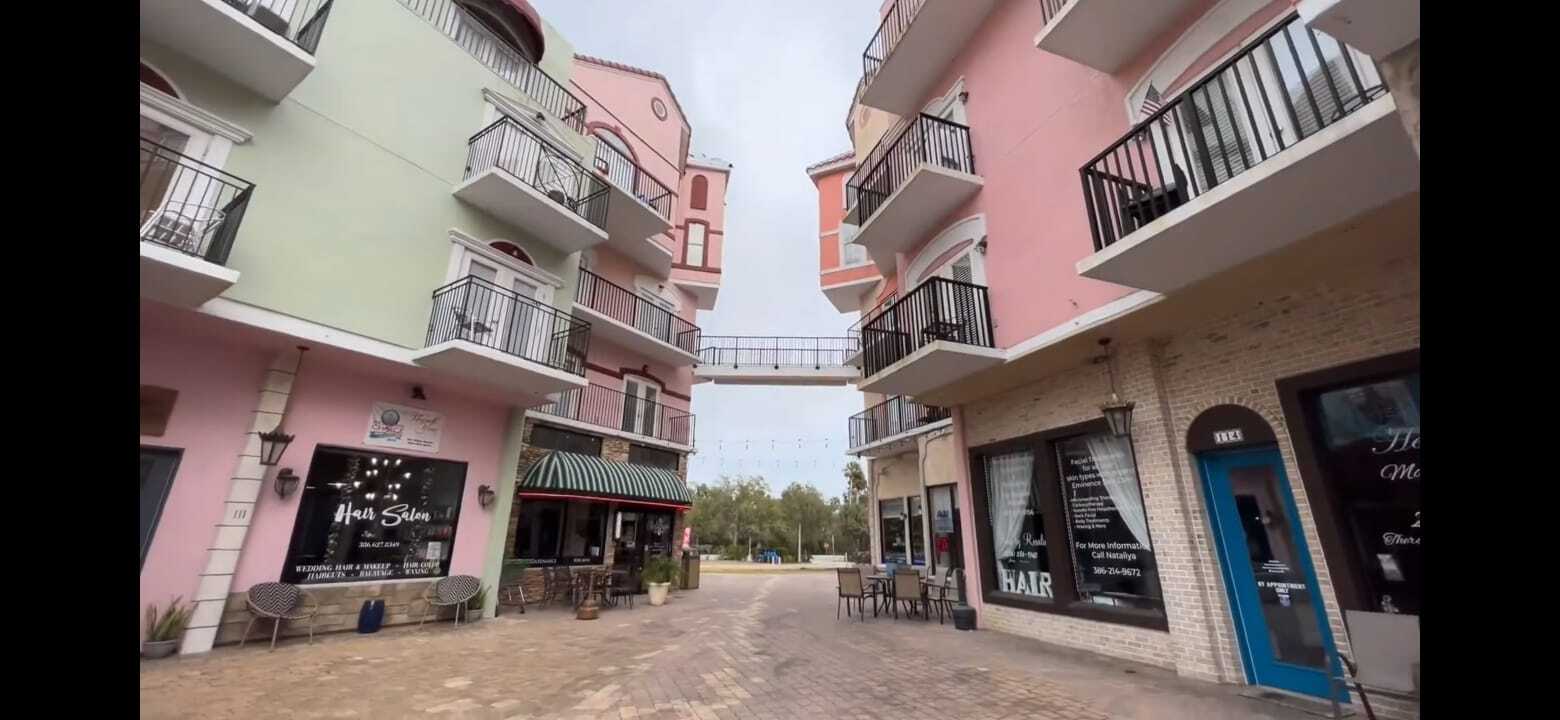 101 Palm Harbor Pky, Palm Coast, FL à louer Photo du bâtiment- Image 1 de 4