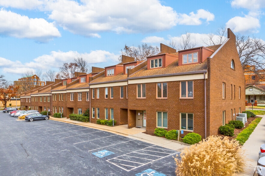 401 E Jefferson St, Rockville, MD à louer - Photo du bâtiment - Image 3 de 22