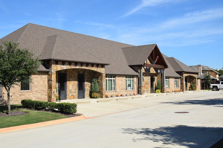 414 N Main St, Grapevine, TX à louer - Photo du bâtiment - Image 3 de 24