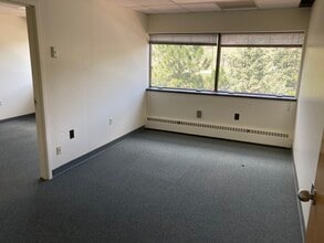2922-2942 Evergreen Pky, Evergreen, CO for lease Interior Photo- Image 2 of 4