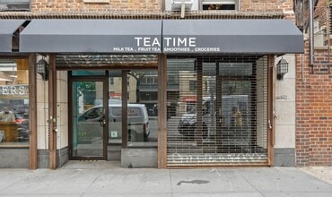 157 3rd Ave, New York, NY for lease Building Photo- Image 1 of 4