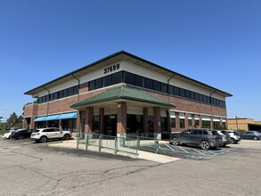 37655-37699 6 Mile Rd, Livonia, MI for lease Building Photo- Image 1 of 3