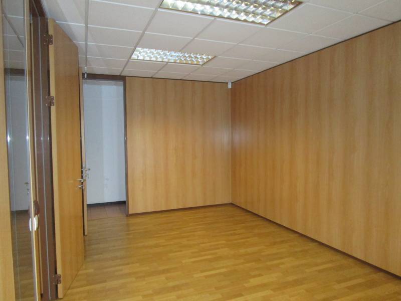 Retail in Salamanca, Salamanca for lease Building Photo- Image 1 of 43
