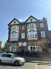 61 High St, Thornton Heath à louer Photo du bâtiment- Image 1 de 2