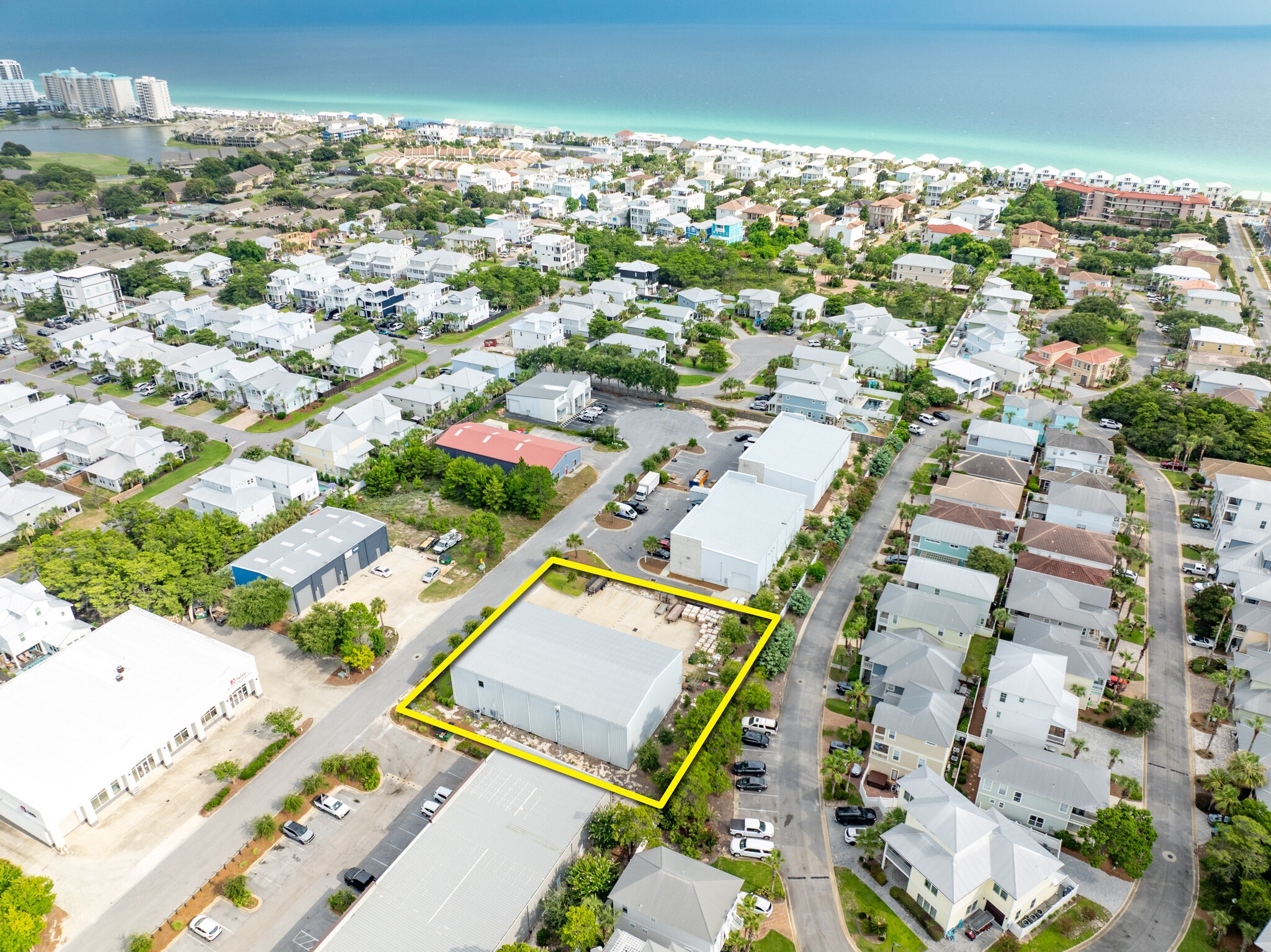 220 Business Centre Dr, Miramar Beach, FL à louer Photo intérieure- Image 1 de 15