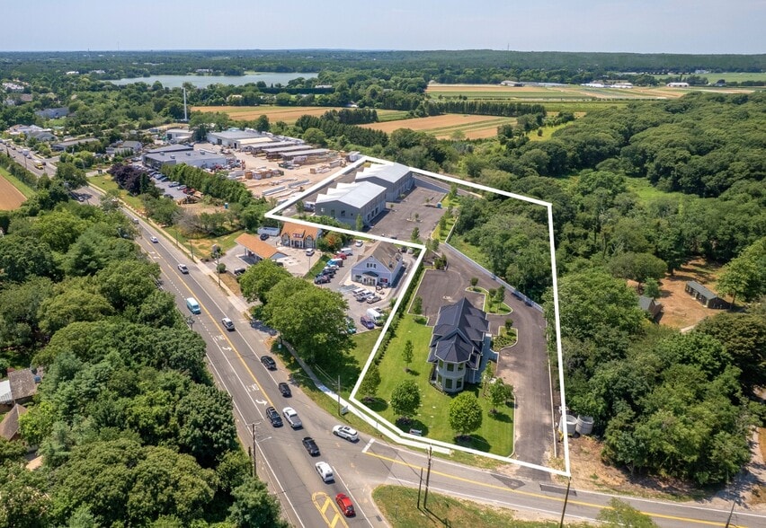 1164 Montauk hwy, Water Mill, NY à louer - Photo principale - Image 1 de 7