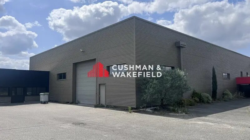 Flex in Toulouse for lease Building Photo- Image 1 of 5