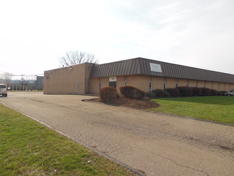 149 Delta Dr, Pittsburgh, PA for lease - Primary Photo - Image 1 of 4