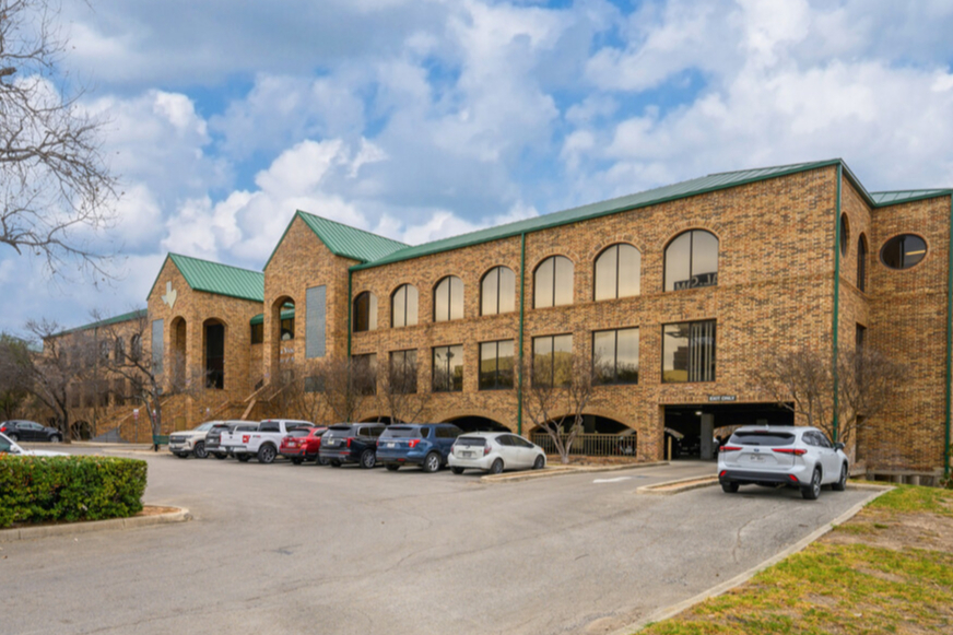 1933 NE Loop 410, San Antonio, TX for sale - Building Photo - Image 2 of 11