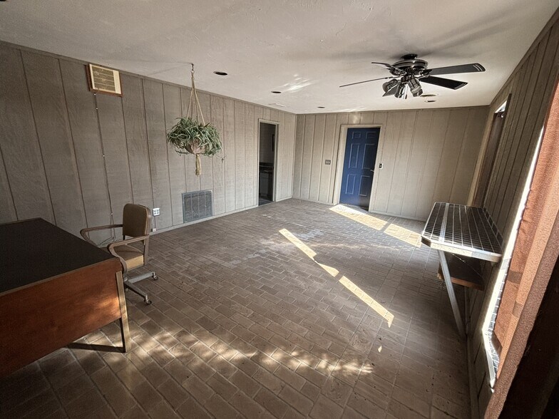 4282 Dove Rd, Port Huron, MI à louer - Photo du bâtiment - Image 3 de 13