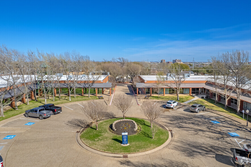 1903-1907 Ascension Blvd, Arlington, TX for lease - Building Photo - Image 1 of 12