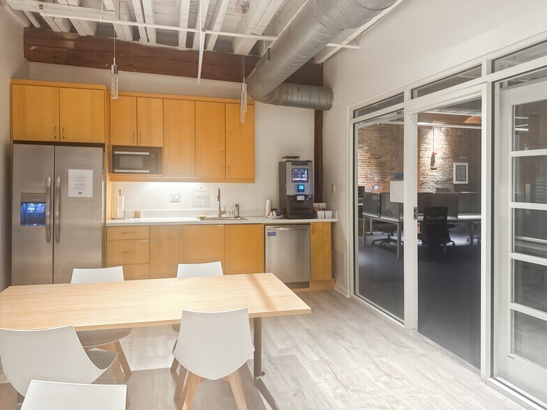 1820 Lancaster St, Baltimore, MD à louer - Photo intérieure - Image 3 de 19