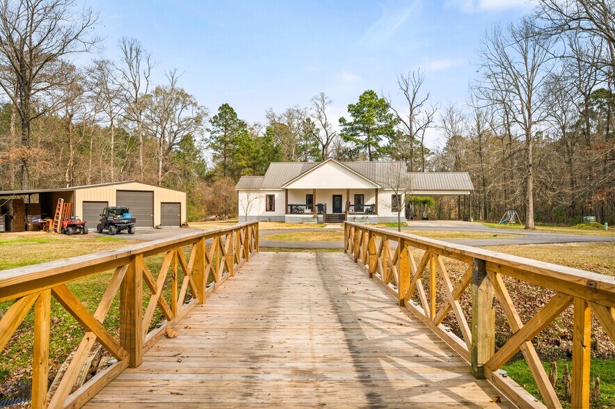 54 Indian Creek Rd, Woodworth, LA à vendre - Photo du bâtiment - Image 1 de 75