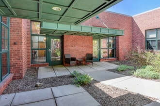 88 Inverness Cir E, Englewood, CO à louer Photo intérieure- Image 1 de 14