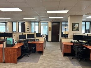 402 Bna Dr, Nashville, TN for lease Interior Photo- Image 2 of 7