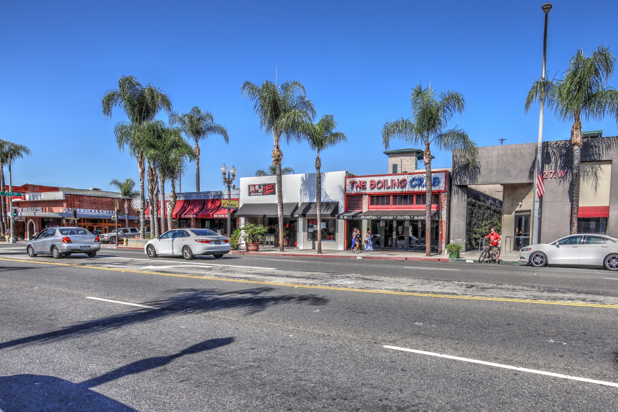 27 W Main St, Alhambra, CA à louer Photo principale- Image 1 de 10