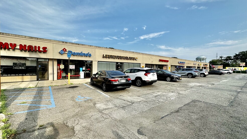 386-408 Wantagh Ave, Bethpage, NY for lease - Building Photo - Image 2 of 6