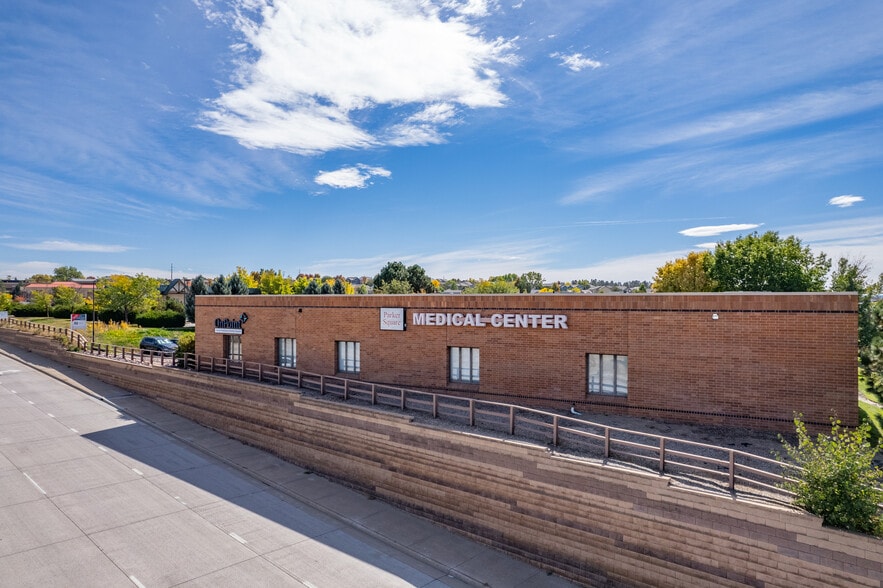 19641 E Parker Square Dr, Parker, CO for lease - Building Photo - Image 1 of 1