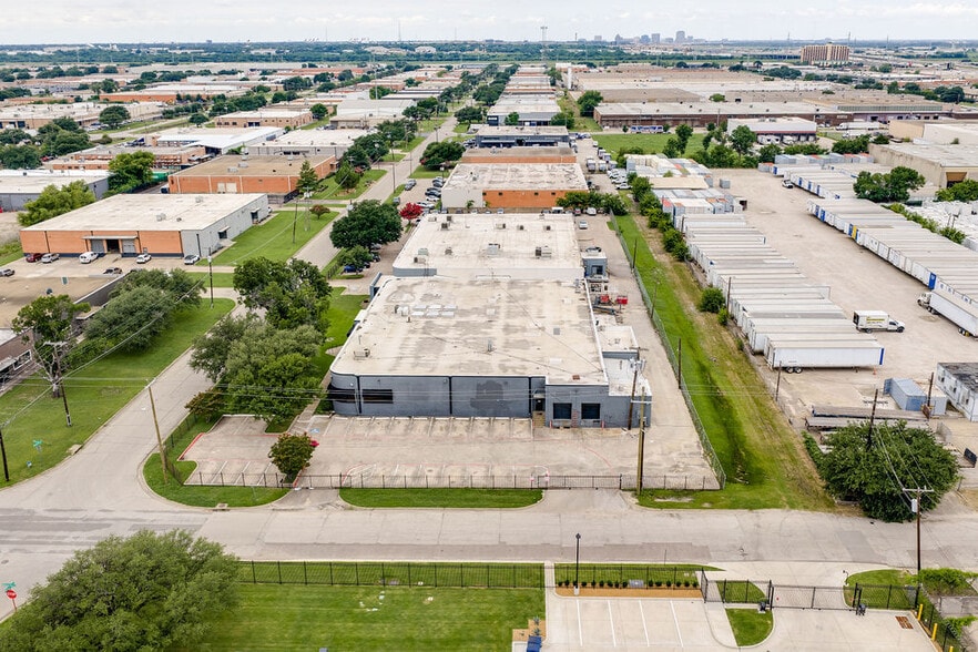 8000 Sovereign Row, Dallas, TX for lease - Building Photo - Image 3 of 6