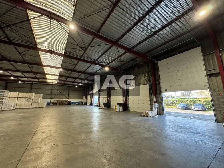 Flex in Genas for sale - Building Photo - Image 3 of 14
