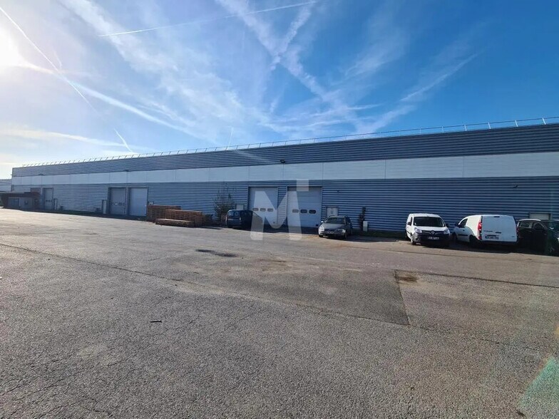 Flex dans Lisses à louer - Photo du bâtiment - Image 3 de 6