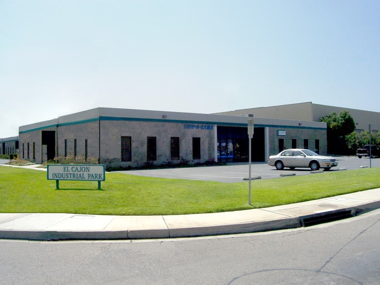433-473 Vernon Way, El Cajon, CA for lease - Primary Photo - Image 1 of 8